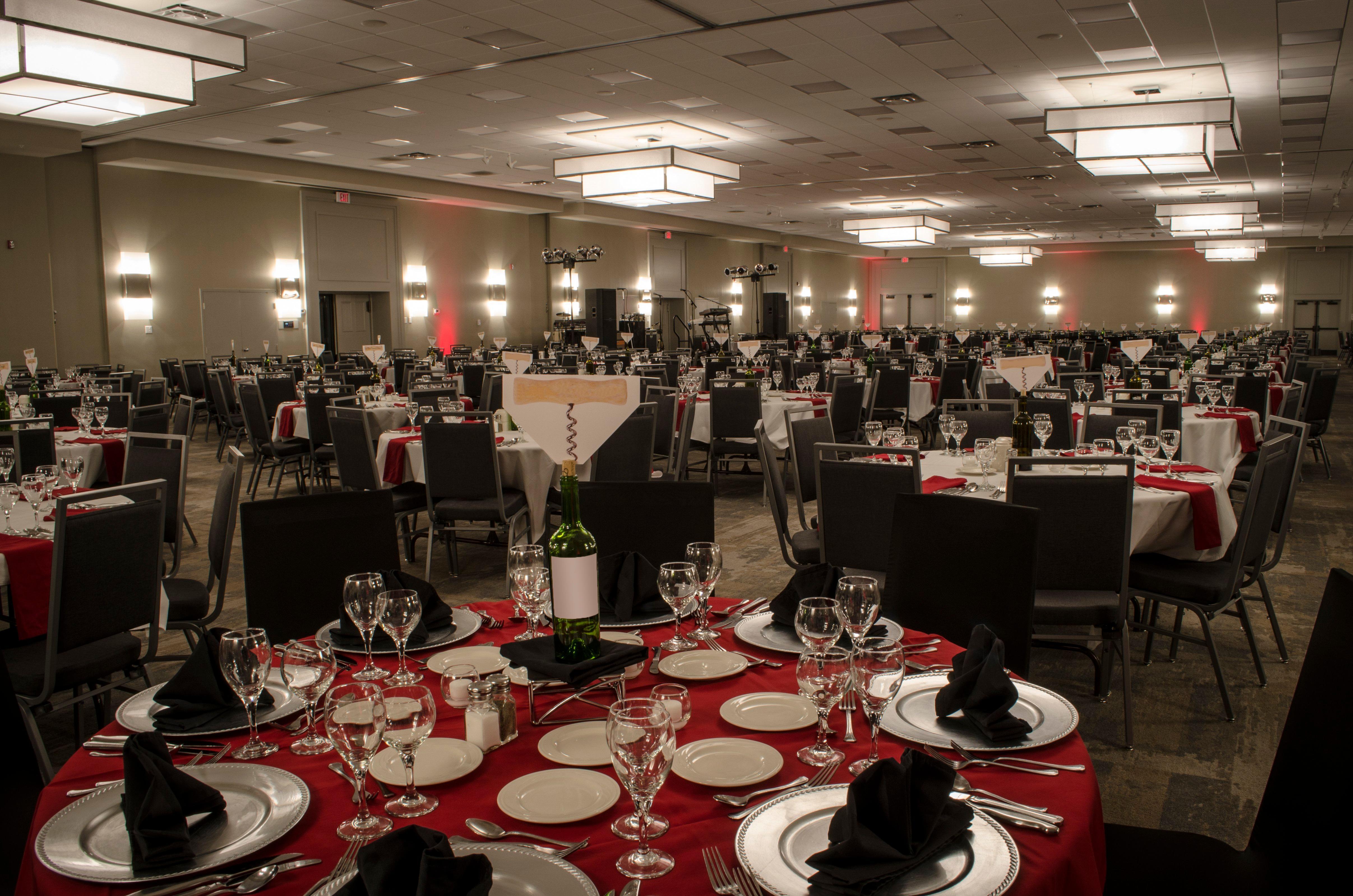 Holiday Inn Fargo By Ihg Ngoại thất bức ảnh